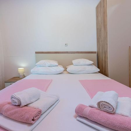 Apartments Clarus Mare Duce Exterior photo